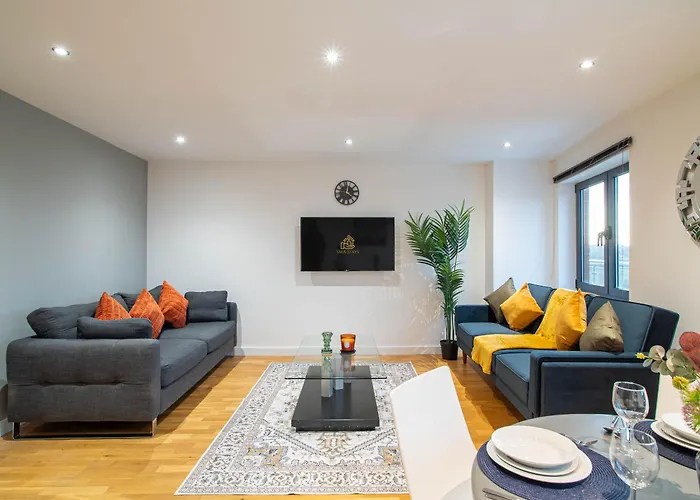 Balcony Waterside 2-bed Apartman *