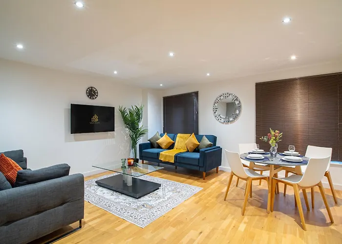 Balcony Waterside 2-bed *