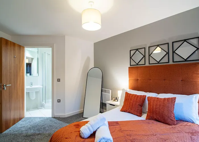 Balcony Waterside 2-bed