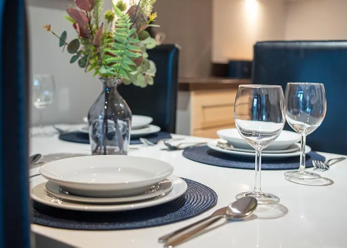 Balcony Waterside 2-bed