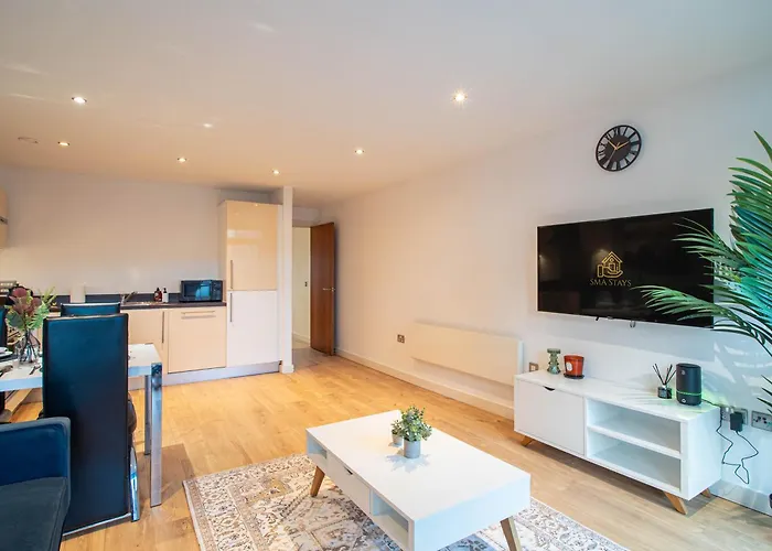 Balcony Waterside 2-bed