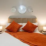 Daire Balcony Waterside 2 Bed *