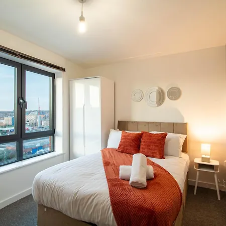 Stylish Waterside 2 Bed Free Parking Apartman