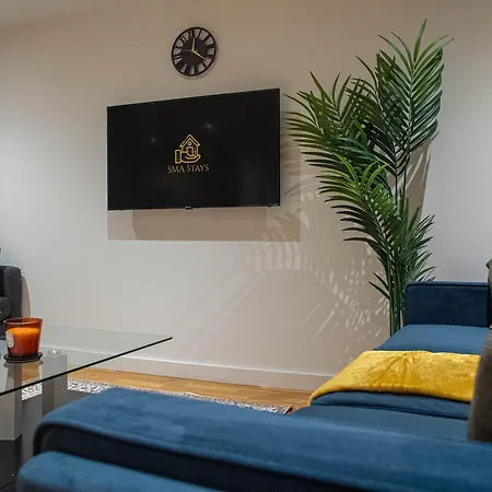 Stylish Waterside 2 Bed Free Parking Leeds
