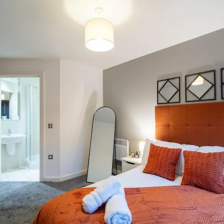 Stylish Waterside 2 Bed Free Parking