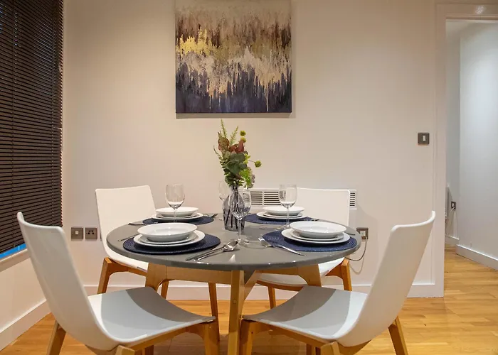 Appartement Balcony Waterside 2-bed Leeds (West Yorkshire)