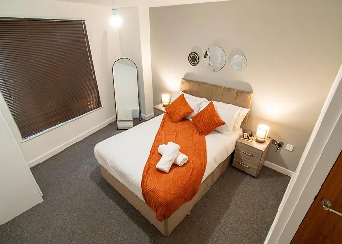 Balcony Waterside 2-bed Appartement