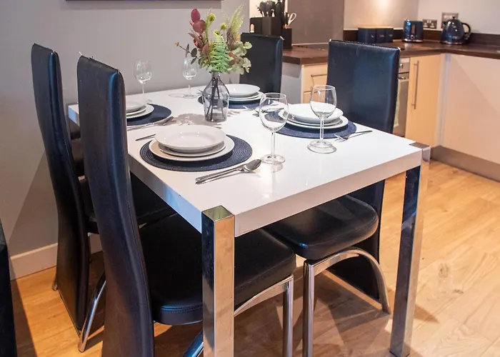 Balcony Waterside 2-bed *