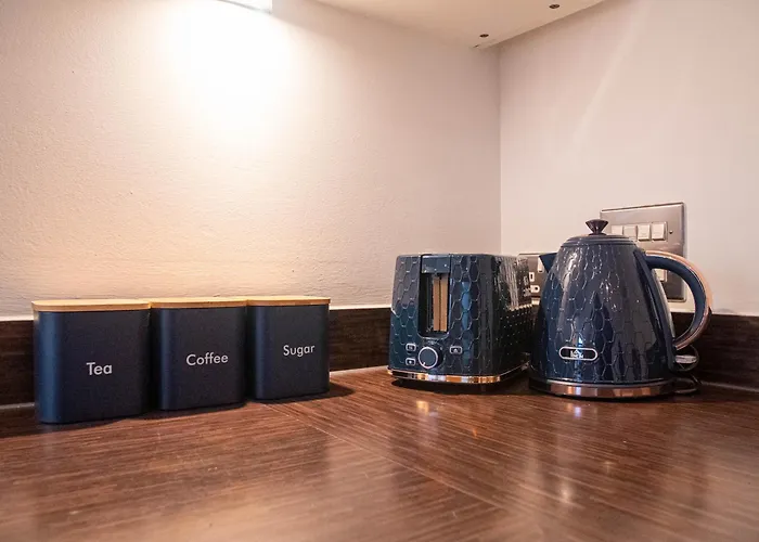 Balcony Waterside 2-bed Appartement